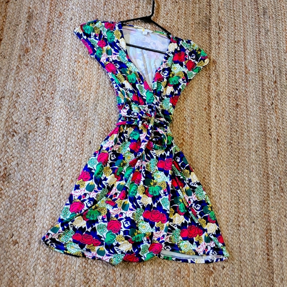 Boden cap sleeve floral wrap dress